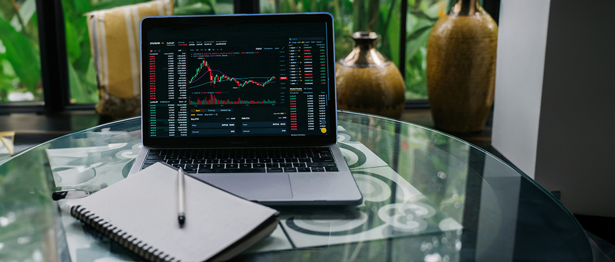Market volatility can result in both gains or losses for investors. MeDirect provides some tips on how manage the risks effectively.