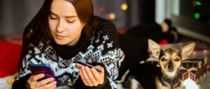 Stay safe while shopping online this Christmas! MeDirect’s latest security tips article highlights some precautions online shoppers should take to stay safe this festive season.
